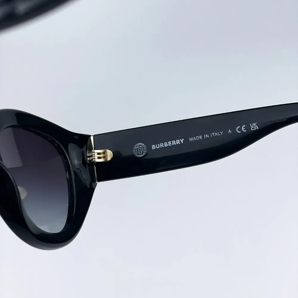 Burberry 🔥burberry be4390